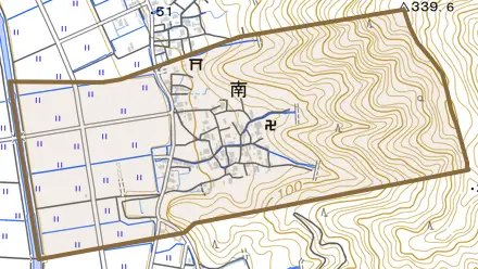 南とその周辺の地図。町の範囲を重ねている