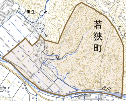 関とその周辺の地図。町の範囲を重ねている