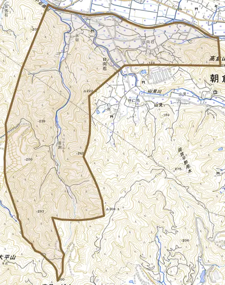 日向石とその周辺の地図。町の範囲を重ねている
