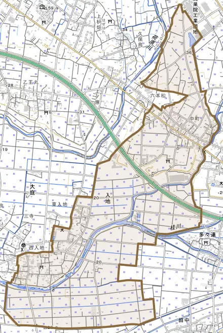 入地とその周辺の地図。町の範囲を重ねている