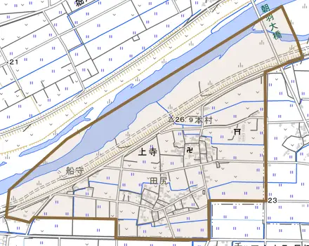 上寺とその周辺の地図。町の範囲を重ねている
