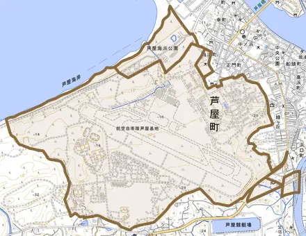大字芦屋とその周辺の地図。町の範囲を重ねている