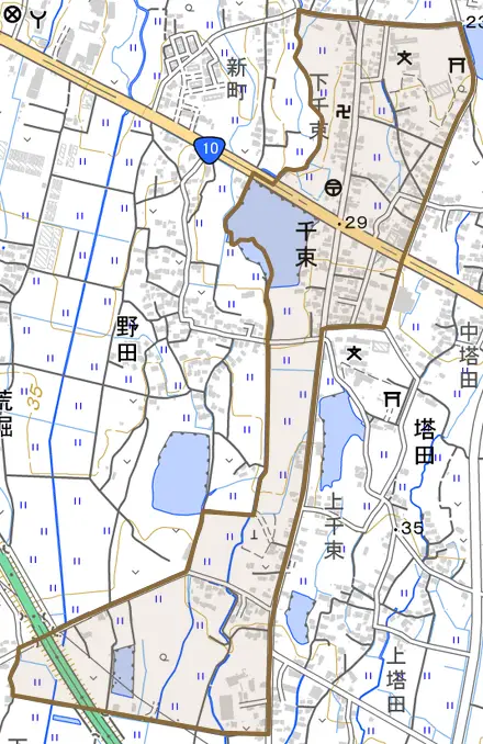 大字千束とその周辺の地図。町の範囲を重ねている