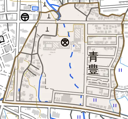 青豊とその周辺の地図。町の範囲を重ねている