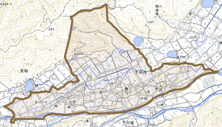 大字下河内とその周辺の地図。町の範囲を重ねている