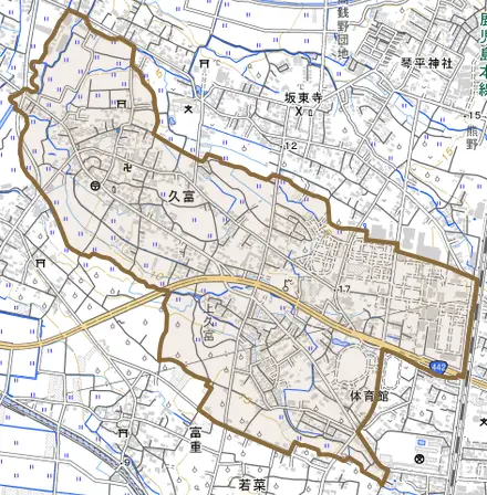 大字久富とその周辺の地図。町の範囲を重ねている