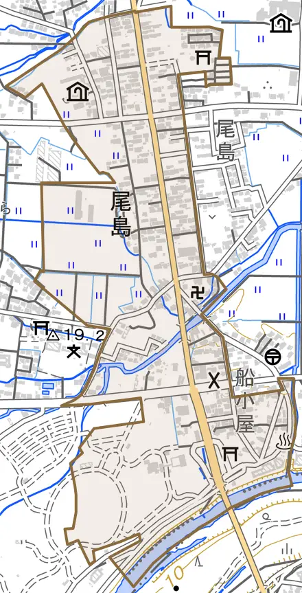 大字尾島とその周辺の地図。町の範囲を重ねている