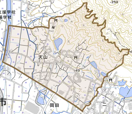 大字天山とその周辺の地図。町の範囲を重ねている