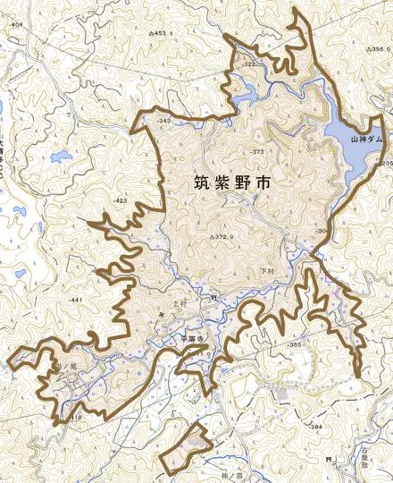 大字平等寺とその周辺の地図。町の範囲を重ねている