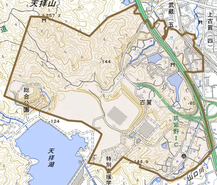 大字古賀とその周辺の地図。町の範囲を重ねている