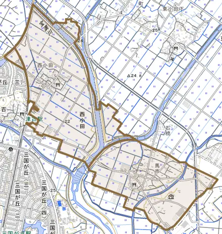 大字西小田とその周辺の地図。町の範囲を重ねている