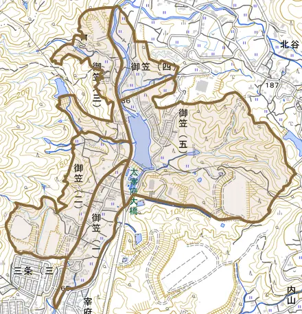 御笠とその周辺の地図。町の範囲を重ねている