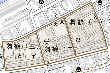 舞鶴とその周辺の地図。町の範囲を重ねている