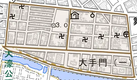 大手門とその周辺の地図。町の範囲を重ねている