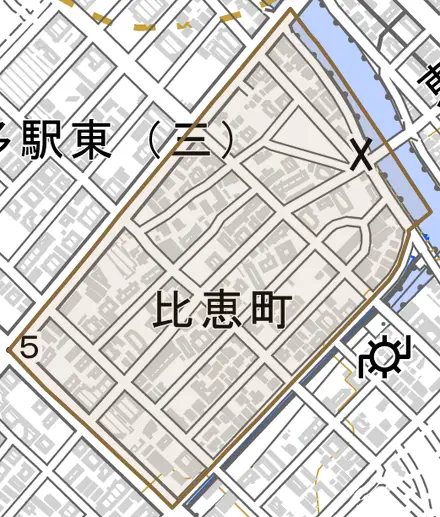 比恵町とその周辺の地図。町の範囲を重ねている