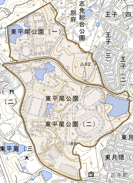 東平尾公園とその周辺の地図。町の範囲を重ねている