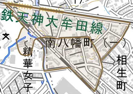 南八幡町とその周辺の地図。町の範囲を重ねている