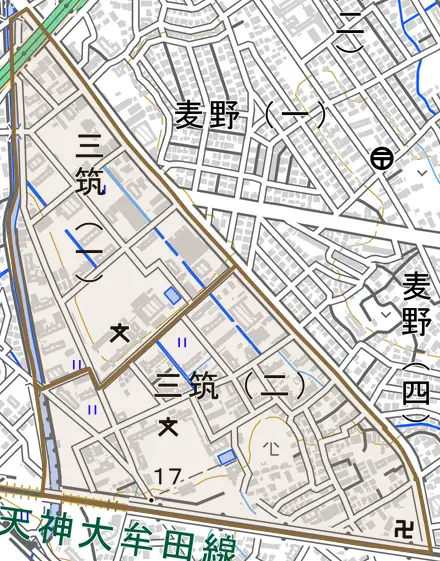 三筑とその周辺の地図。町の範囲を重ねている