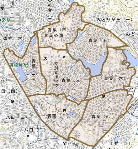 青葉とその周辺の地図。町の範囲を重ねている