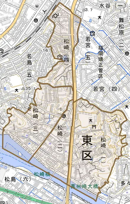 松崎とその周辺の地図。町の範囲を重ねている