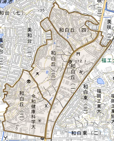 和白丘とその周辺の地図。町の範囲を重ねている