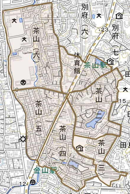 茶山とその周辺の地図。町の範囲を重ねている