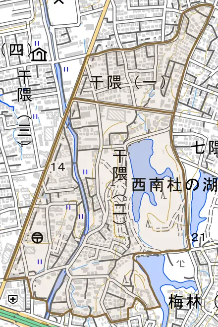 干隈とその周辺の地図。町の範囲を重ねている