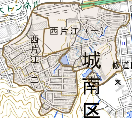 西片江とその周辺の地図。町の範囲を重ねている