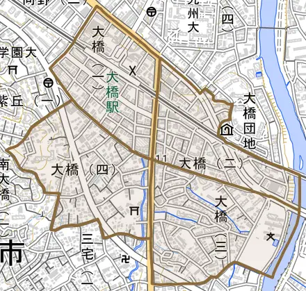 大橋とその周辺の地図。町の範囲を重ねている