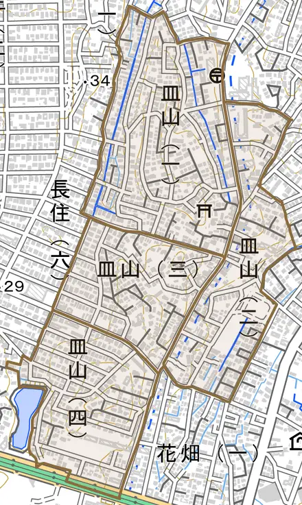皿山とその周辺の地図。町の範囲を重ねている