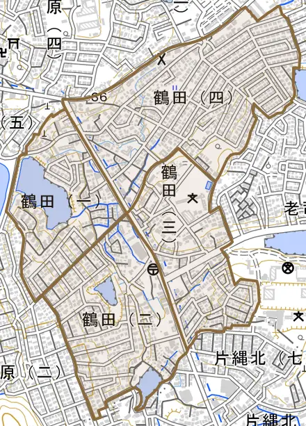 鶴田とその周辺の地図。町の範囲を重ねている