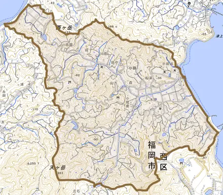 大字小田とその周辺の地図。町の範囲を重ねている