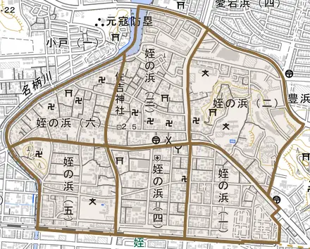姪の浜とその周辺の地図。町の範囲を重ねている