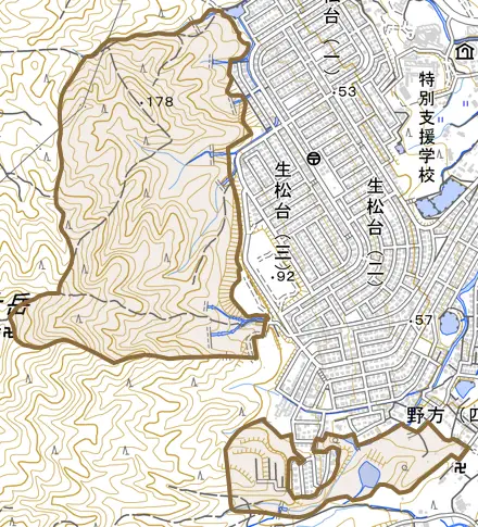 大字野方とその周辺の地図。町の範囲を重ねている