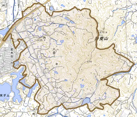 八並とその周辺の地図。町の範囲を重ねている