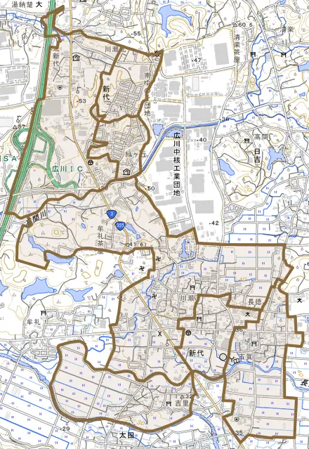 大字新代とその周辺の地図。町の範囲を重ねている