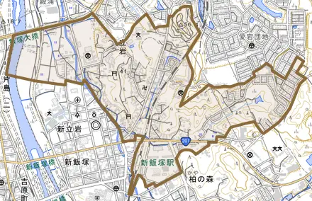 立岩とその周辺の地図。町の範囲を重ねている