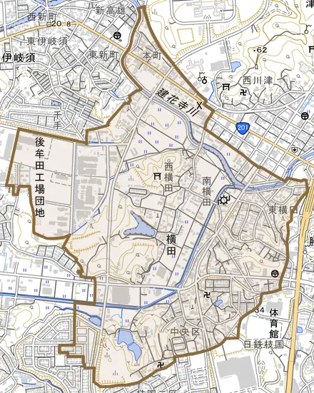 横田とその周辺の地図。町の範囲を重ねている