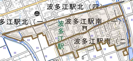 波多江駅南とその周辺の地図。町の範囲を重ねている