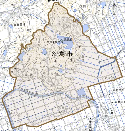 泊とその周辺の地図。町の範囲を重ねている