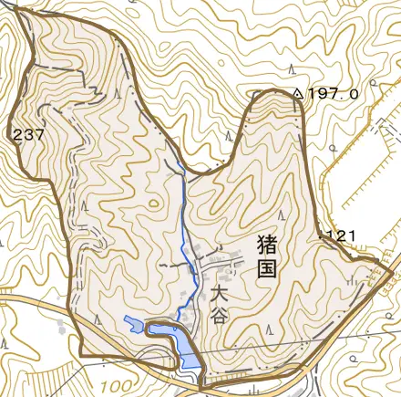 猪国とその周辺の地図。町の範囲を重ねている