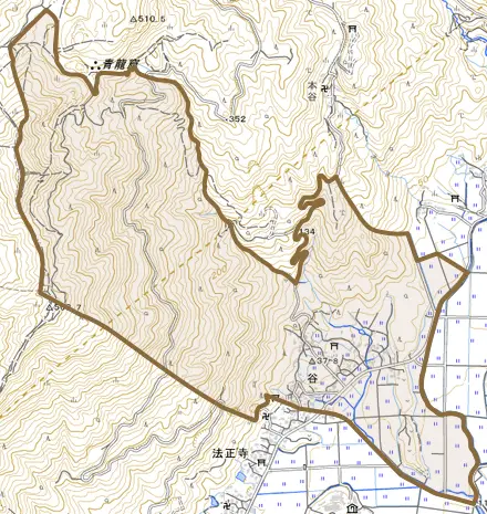 大字谷とその周辺の地図。町の範囲を重ねている