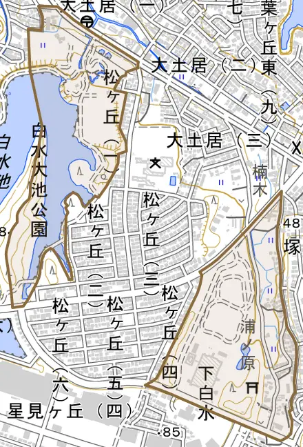 大字下白水とその周辺の地図。町の範囲を重ねている