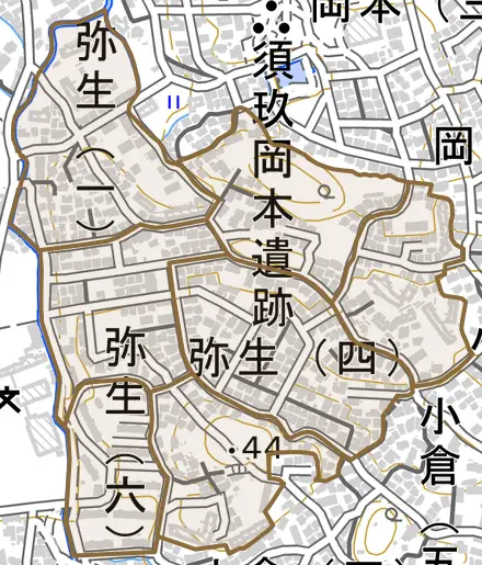 弥生とその周辺の地図。町の範囲を重ねている