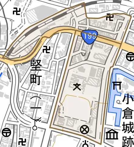 大門とその周辺の地図。町の範囲を重ねている