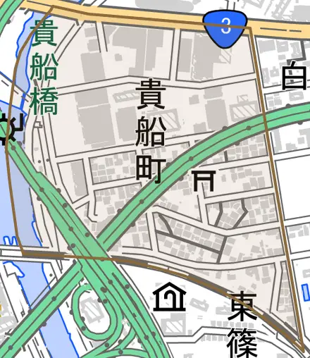 貴船町とその周辺の地図。町の範囲を重ねている