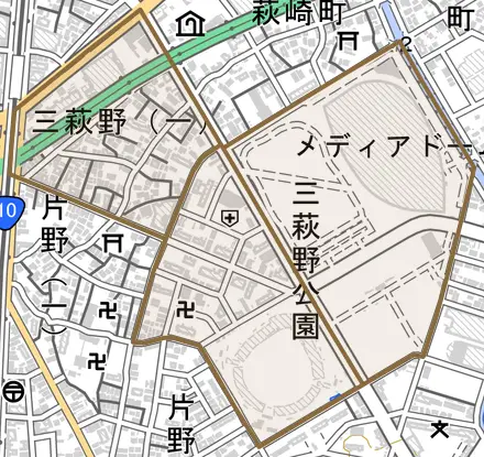 三萩野とその周辺の地図。町の範囲を重ねている