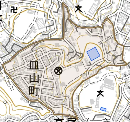 皿山町とその周辺の地図。町の範囲を重ねている