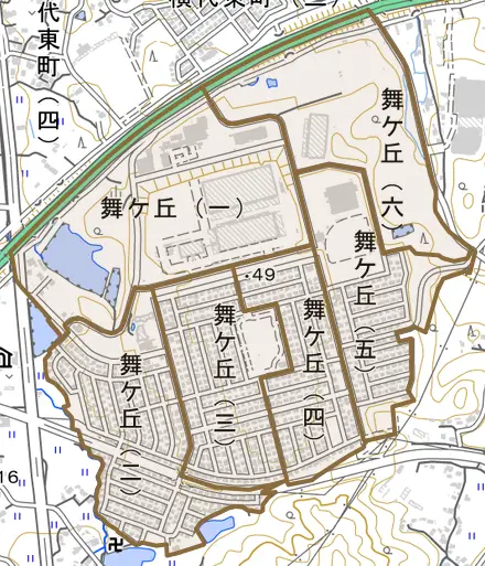 舞ケ丘とその周辺の地図。町の範囲を重ねている