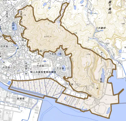大字吉田とその周辺の地図。町の範囲を重ねている
